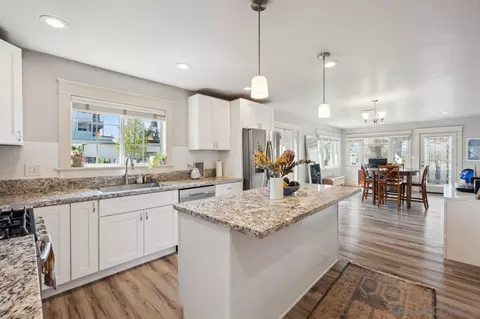 Kitchen - 402 N Nevada St, Oceanside, CA 92054 photo 5 of 10