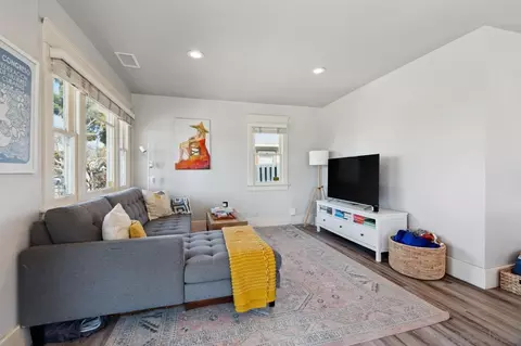 Living - 402 N Nevada St, Oceanside, CA 92054 photo 4 of 4