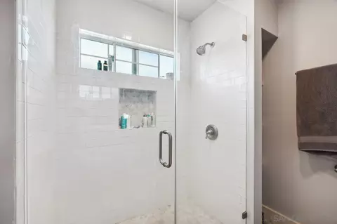 Bath - 402 N Nevada St, Oceanside, CA 92054 photo 2 of 4