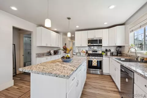 Kitchen - 402 N Nevada St, Oceanside, CA 92054 photo 10 of 10