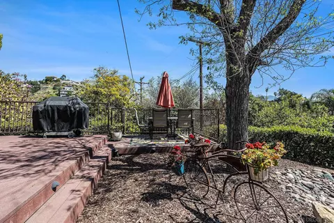 Exterior - 4336 Crestview Dr, La Mesa, CA 91941 photo 13 of 18