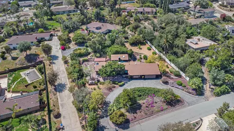 View/Area - 4336 Crestview Dr, La Mesa, CA 91941 photo 1 of 9