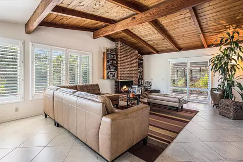Living - 4336 Crestview Dr, La Mesa, CA 91941 photo 2 of 9