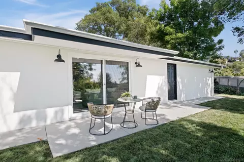 Other - 557 Sunset Dr, Vista, CA 92081 photo 4 of 5