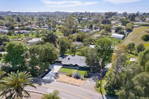 View/Area - 557 Sunset Dr, Vista, CA 92081 photo 3 of 3