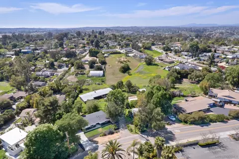 View/Area - 557 Sunset Dr, Vista, CA 92081 photo 1 of 3