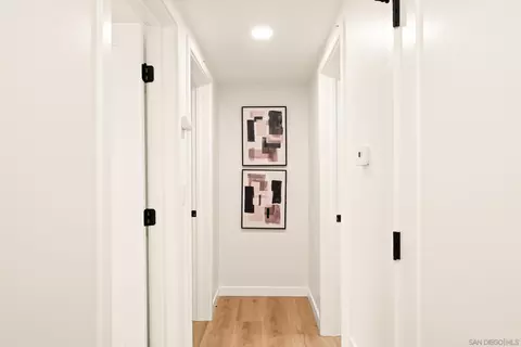 Entry Way - 557 Sunset Dr, Vista, CA 92081 photo 1 of 1