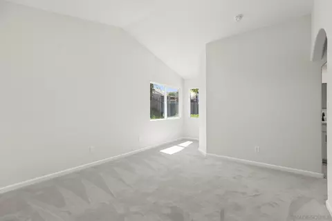325 Cheyenne Ln, Escondido, CA 92026 photo 13