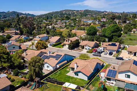 325 Cheyenne Ln, Escondido, CA 92026 photo 25