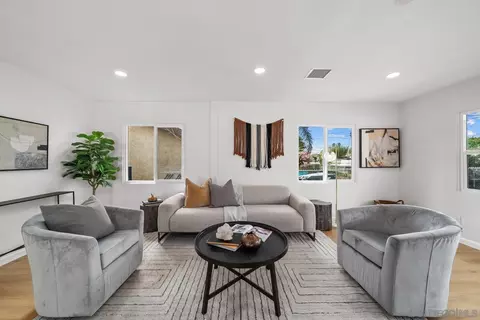 Living - 523 8th St, Imperial Beach, CA 91932 photo 2 of 2