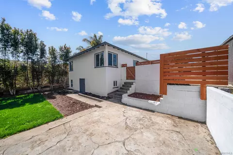 Exterior - 523 8th St, Imperial Beach, CA 91932 photo 4 of 10
