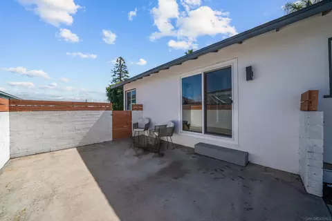 Exterior - 523 8th St, Imperial Beach, CA 91932 photo 2 of 10