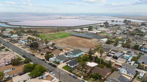 View/Area - 523 8th St, Imperial Beach, CA 91932 photo 1 of 6