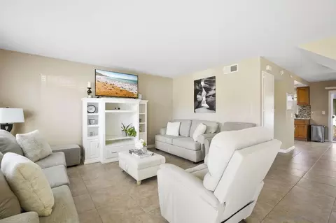 231 Blossom Way, Oceanside, CA 92058 photo 6