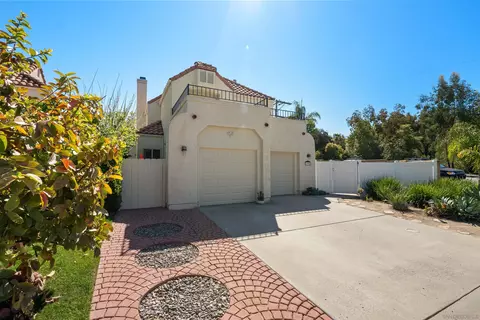 Exterior - 1996 Villa Del Dios Gln, Escondido, CA 92029 photo 2 of 10