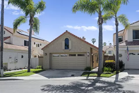 Exterior - 8 Saint Christophers Ln, Coronado, CA 92118 photo 2 of 10