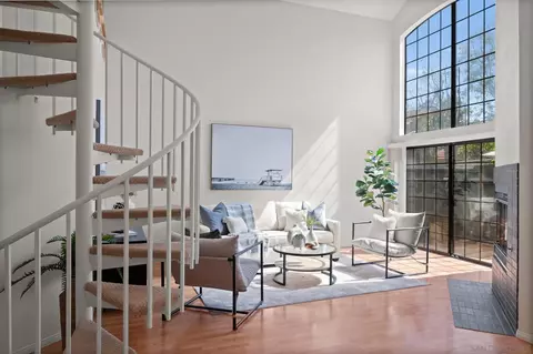 Living - 8 Saint Christophers Ln, Coronado, CA 92118 photo 1 of 3