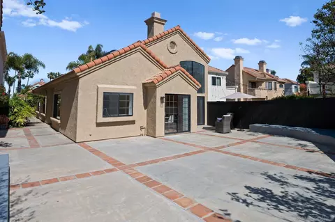 Exterior - 8 Saint Christophers Ln, Coronado, CA 92118 photo 8 of 10