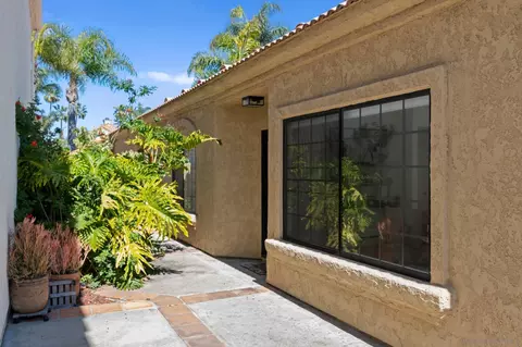 Exterior - 8 Saint Christophers Ln, Coronado, CA 92118 photo 5 of 10