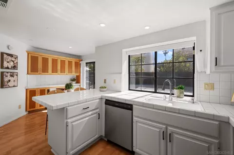 Kitchen - 8 Saint Christophers Ln, Coronado, CA 92118 photo 4 of 4