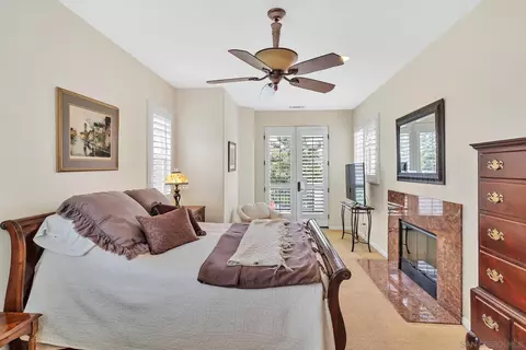 238 J Ave, Coronado, CA 92118 photo 18