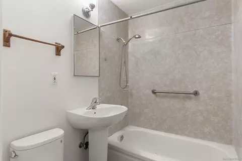 9211-13 Earl St, La Mesa, CA 91942 photo 13