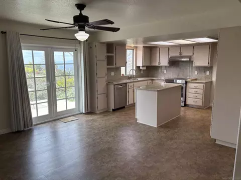 Kitchen - 6702 Rainbow Hts Rd, Rainbow, CA 92028 photo 2 of 7