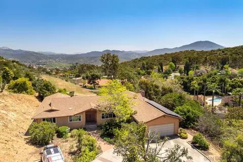 4025 Camino Alegre, La Mesa, CA 91941 photo 6