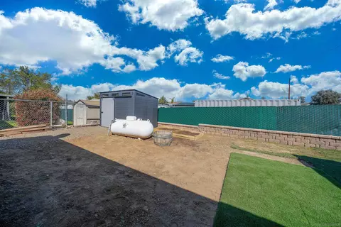 Exterior - 917 Passion Pl, Ramona, CA 92065 photo 8 of 9
