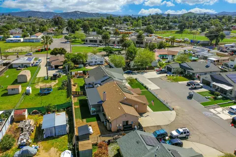 View/Area - 917 Passion Pl, Ramona, CA 92065 photo 6 of 9
