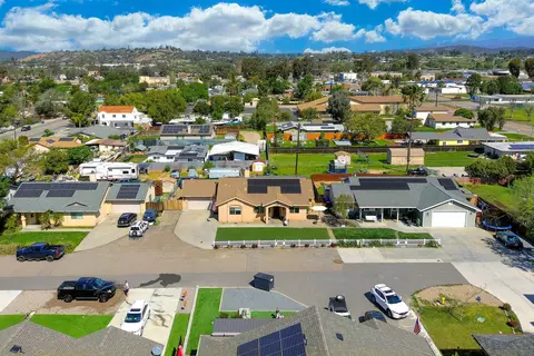 View/Area - 917 Passion Pl, Ramona, CA 92065 photo 3 of 9