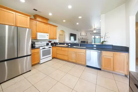 Kitchen - 917 Passion Pl, Ramona, CA 92065 photo 1 of 3