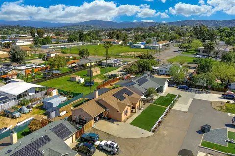 View/Area - 917 Passion Pl, Ramona, CA 92065 photo 2 of 9