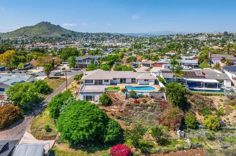 1672 Via Elisa, El Cajon, CA 92021