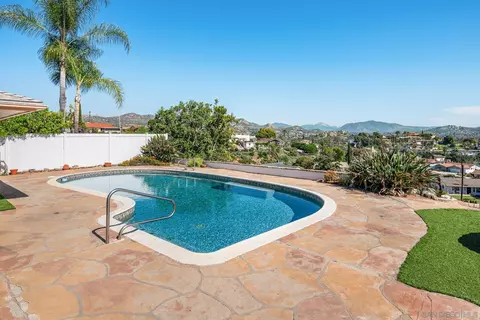 Exterior - 1672 Via Elisa, El Cajon, CA 92021 photo 4 of 14