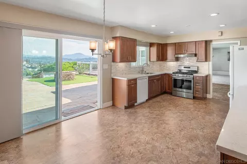 Kitchen - 1672 Via Elisa, El Cajon, CA 92021 photo 3 of 6