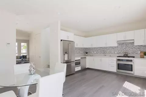 8290 High St, La Mesa, CA 91941 photo 2