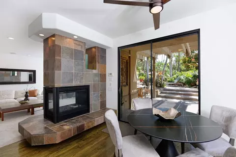 Dining - 2427 Dresden Pl, La Jolla, CA 92037 photo 2 of 2