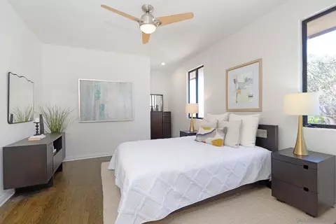 Bedroom - 2427 Dresden Pl, La Jolla, CA 92037 photo 4 of 5