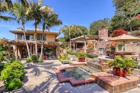 2427 Dresden Pl, La Jolla, CA 92037