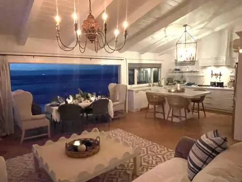 Dining - 666 Ocean Ln, Imperial Beach, CA 91932 photo 1 of 2