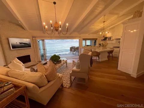 Living - 666 Ocean Ln, Imperial Beach, CA 91932 photo 4 of 5