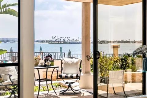 1145 Pacific Beach Dr #107, San Diego, CA 92109