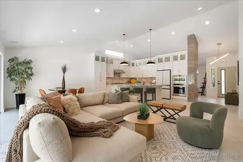 21681 Rushford Dr, Lake Forest, CA 92630