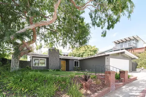 4922 Pacifica Dr, San Diego, CA 92109
