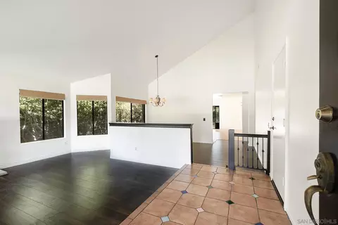 6532 Trefoil Ave, Oak Park, CA 91377 photo 3