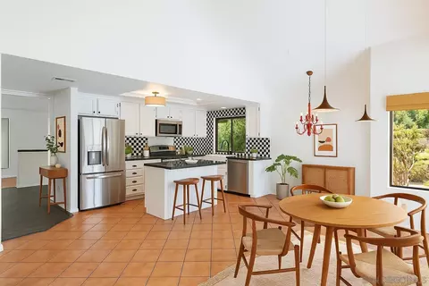 6532 Trefoil Ave, Oak Park, CA 91377 photo 9