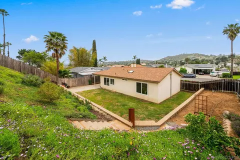 1539 Kent Ave, Escondido, CA 92027 photo 3