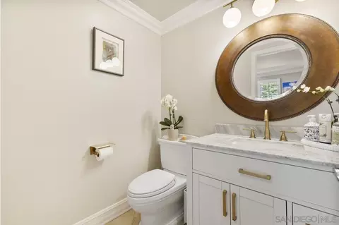 Bath - 7351 Juncus Ct, San Diego, CA 92129 photo 1 of 5