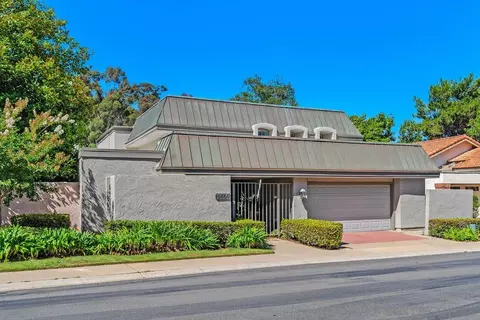 2606 Caminito Tom Morris, La Jolla, CA 92037